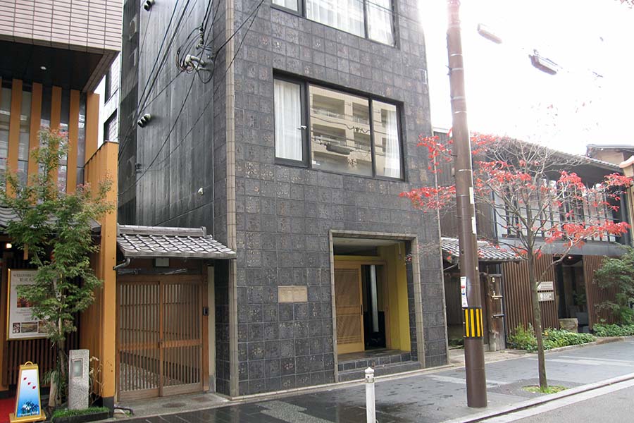 木屋町ビル外観